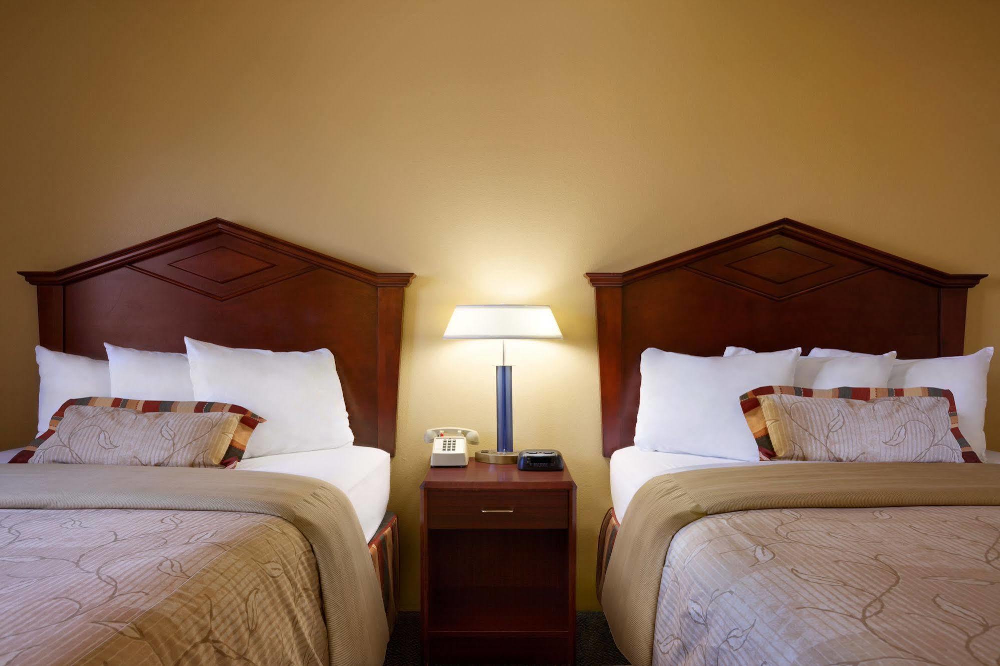 Days Inn By Wyndham Austin Buitenkant foto