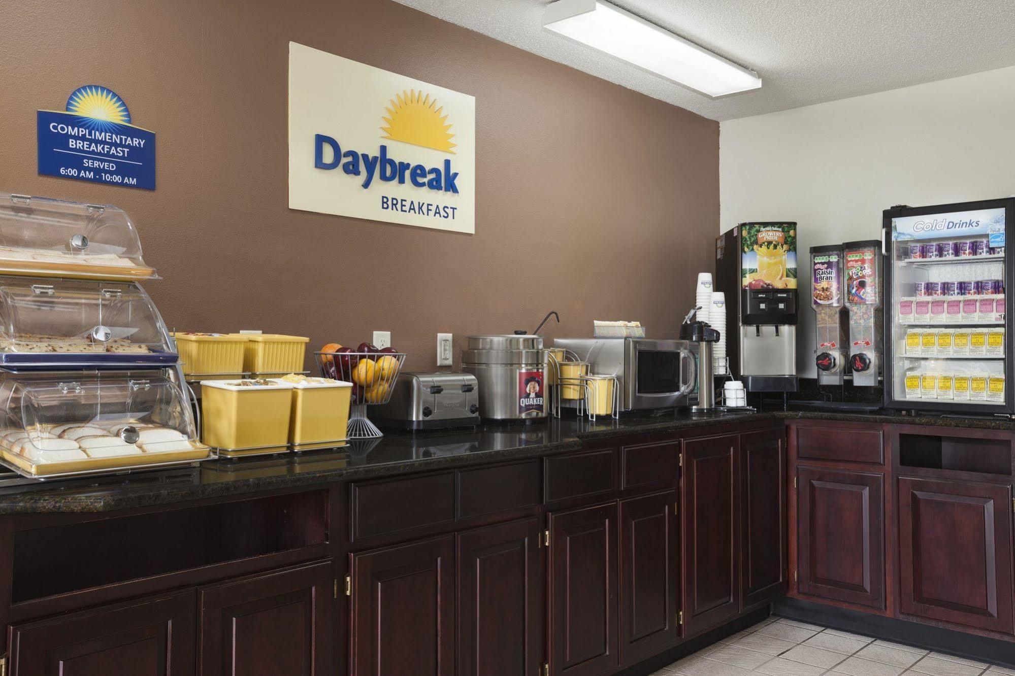 Days Inn By Wyndham Austin Buitenkant foto